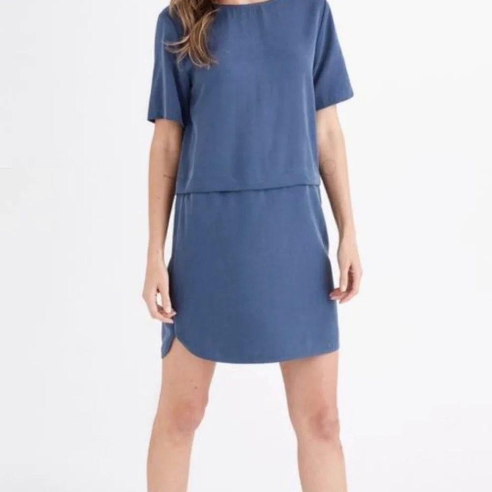 Vetta Capsule Shift Dress in Navy - Picture 1 of 7